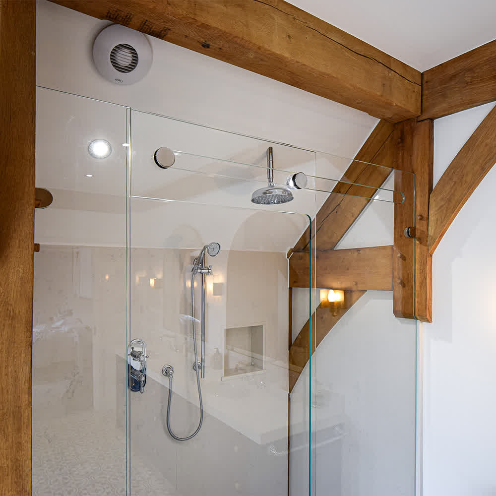 extractor fan inside sliding enclosure