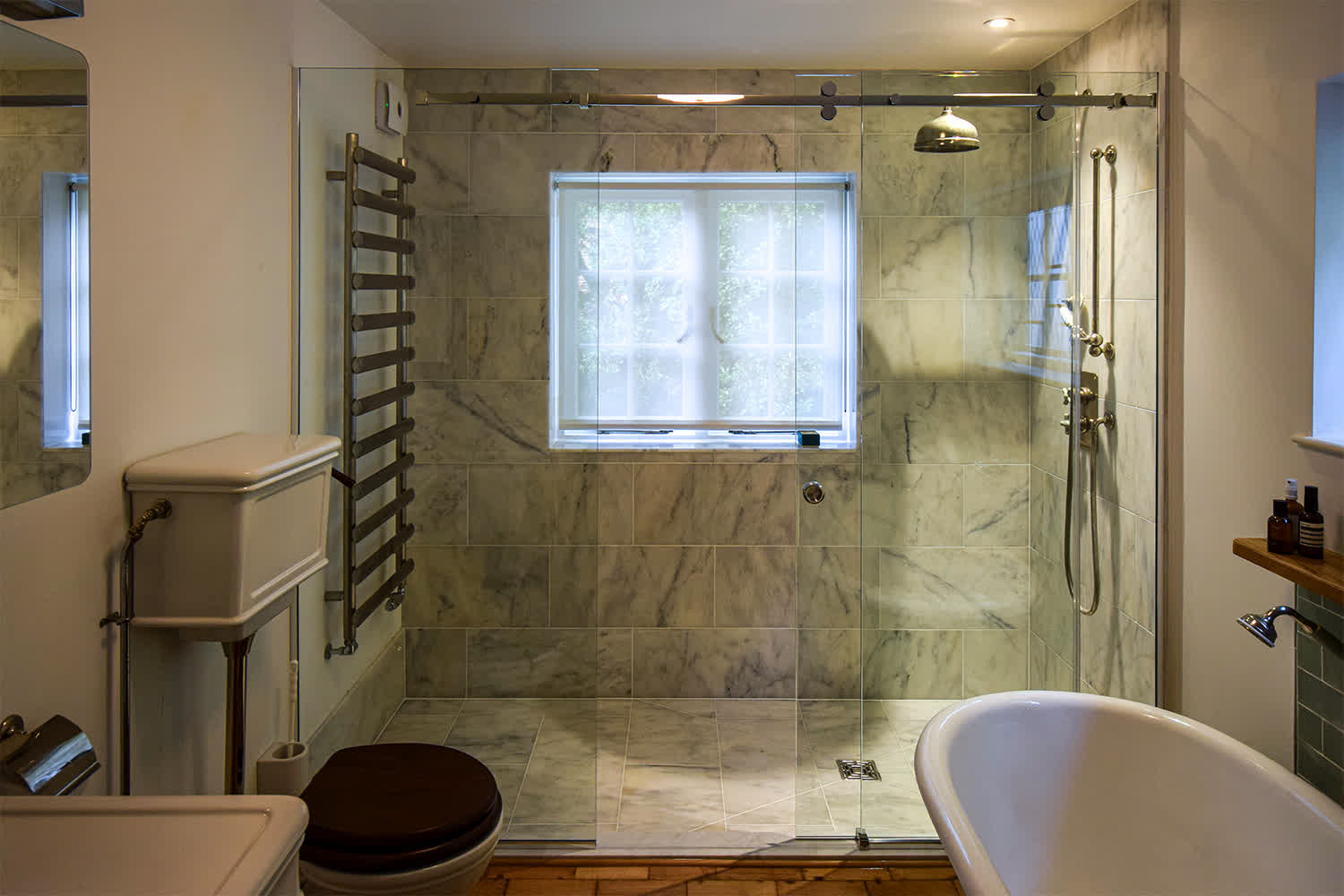sliding door shower enclosure